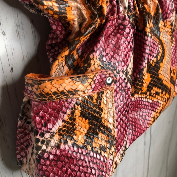 Handbag - Picture 3 of 3